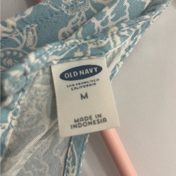 Women’s Old Navy Tank Top #11 - Picture 3 of 3